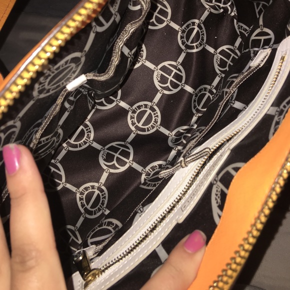 Don’t buy please traded Henry bendel West 57th s - Picture 5 of 8